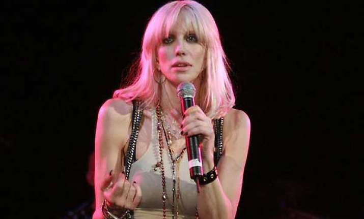 courtney love reconnects with estranged daughter