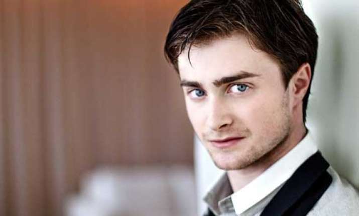 Daniel Radcliffe back to nerdy look | Hollywood News – India TV