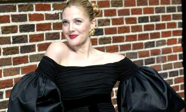 drew barrymore doesn t like tight clothes