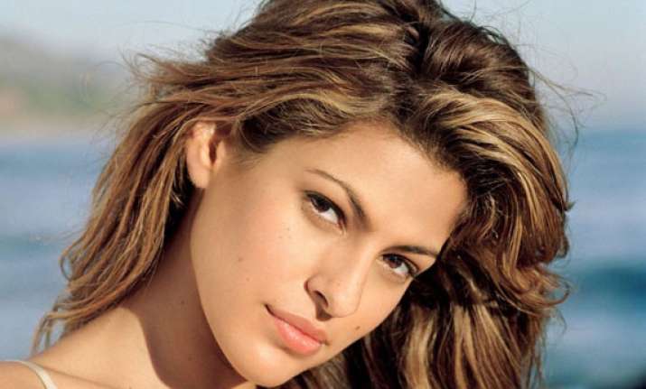 eva mendes to launch fashion line
