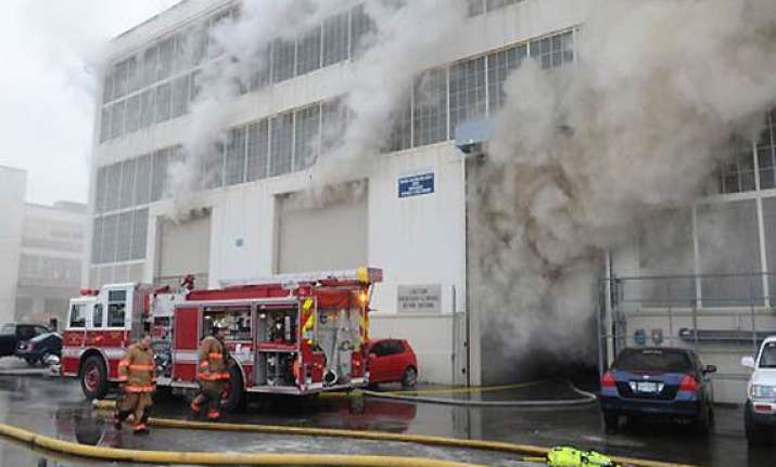 firefighters rescue residents from hollywood apartment