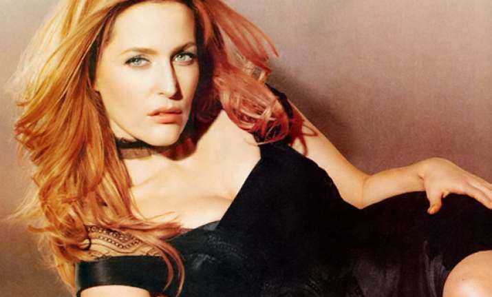 gillian anderson feels ryan gosling magnetic