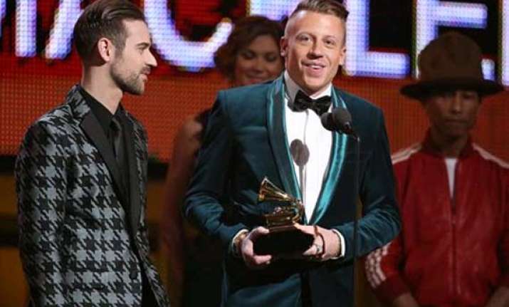 grammys 2014 macklemore ryan lewis bag grammy for best new