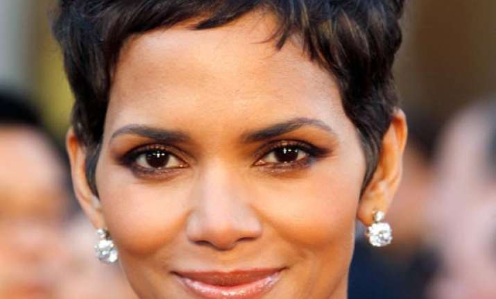 halle berry to launch tv production company