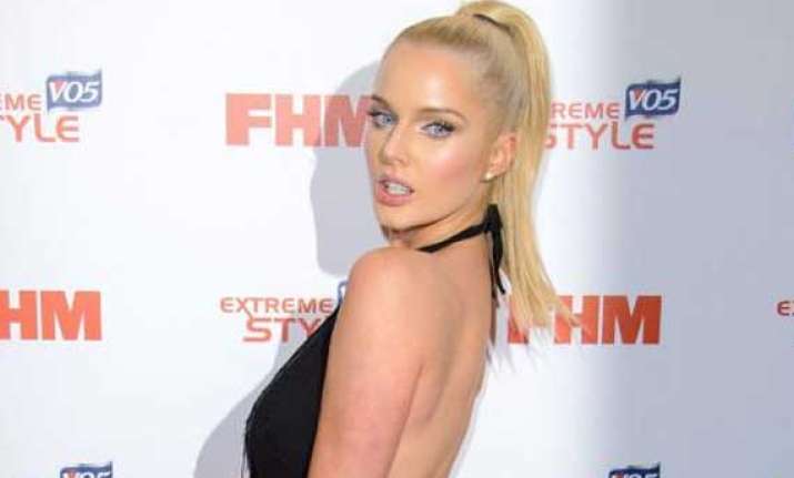 helen flanagan obsessed with brushing teeth