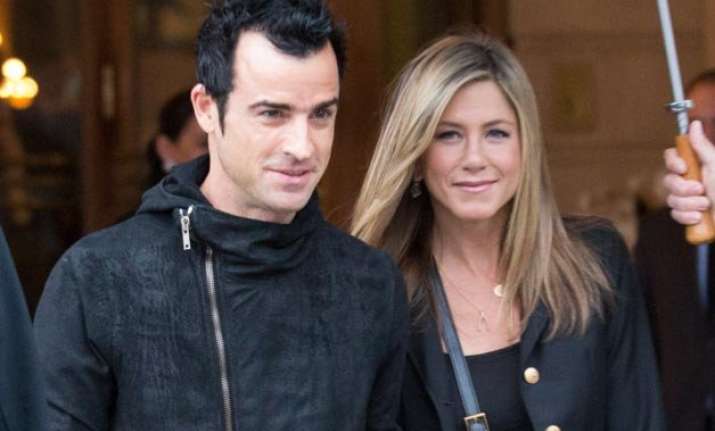 jennifer aniston justin theroux scouting for honeymoon