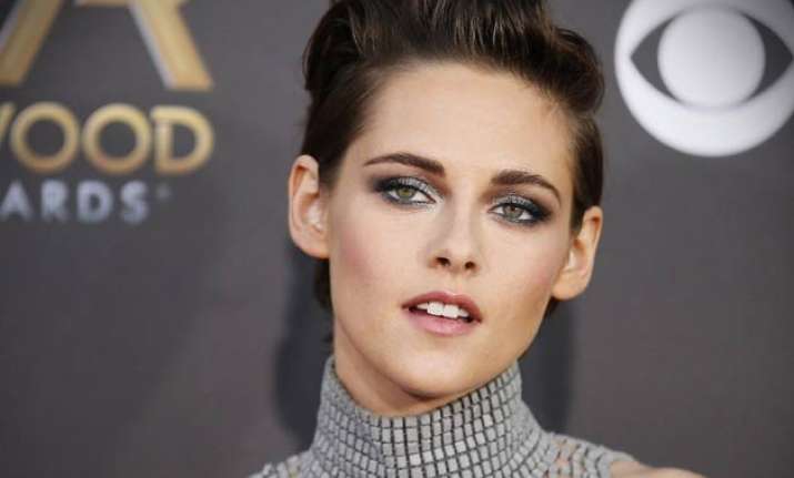 kristen stewart speaks up on gender inequality