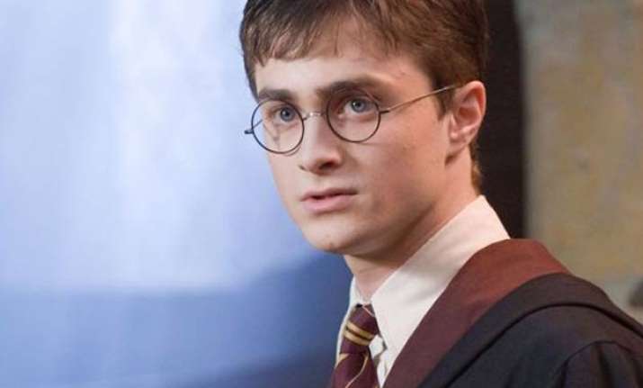 harry potter and the cursed child play set 19 years after