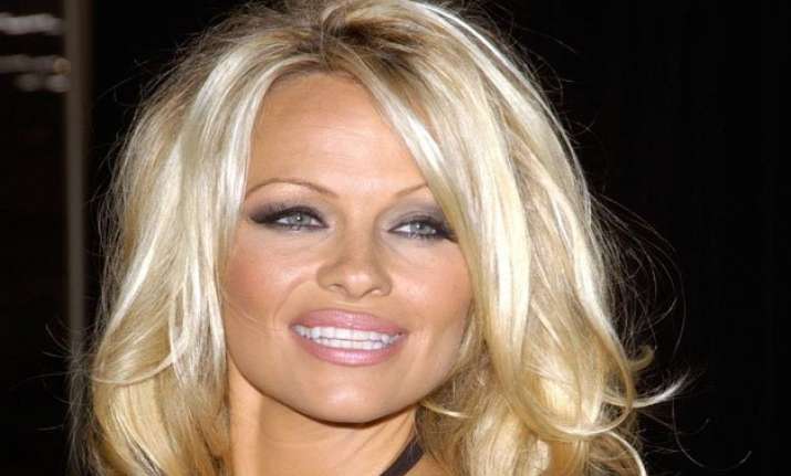 pamela anderson accused of being serial baby killer