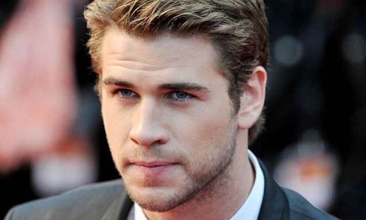 liam hemsworth offered independence day sequel