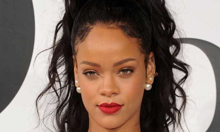 rihanna rumoured to star in dicaprio s next