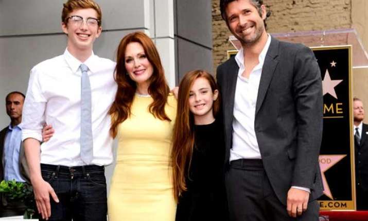 julianne moore s kids not interested in oscars