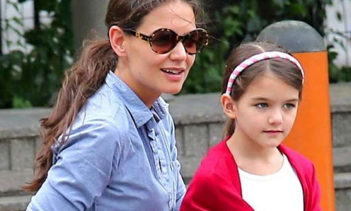 katie holmes allows daughter suri to have monkey bread only