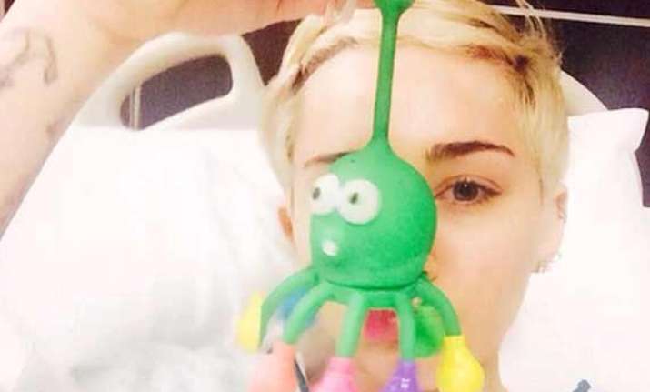 miley cyrus s sad hospital selfie sparks fan frenzy