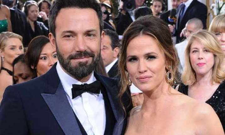 ben affleck still wearing wedding ring