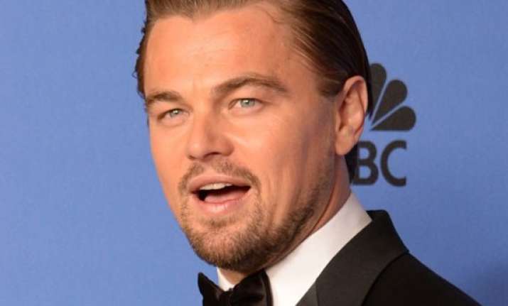 dicaprio walks out of steve jobs biopic