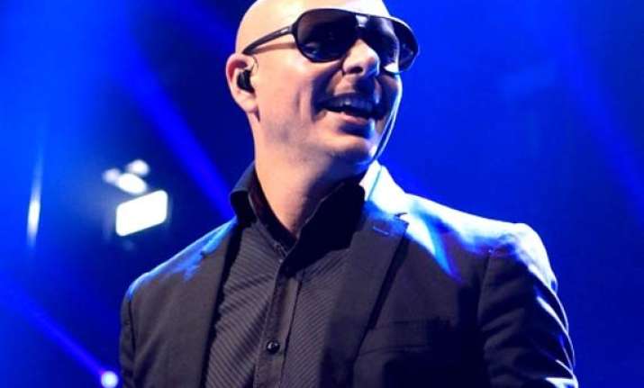 pitbull to host 2014 american music awards