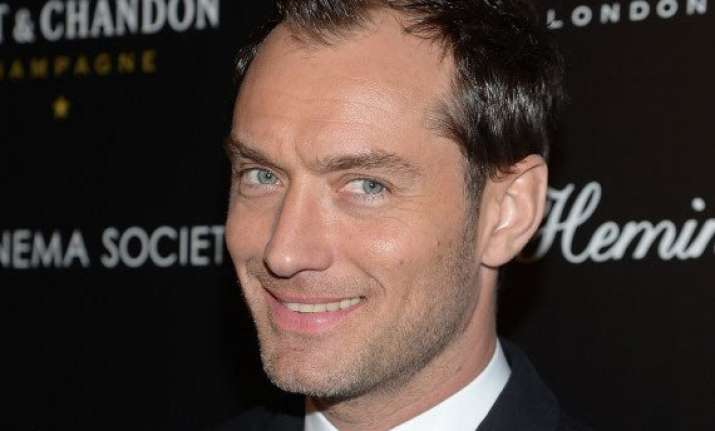 jude law confirms catherine harding pregnant wiht his fifth