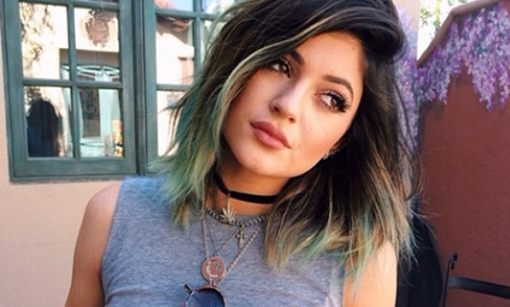 kylie jenner steps out makeup free