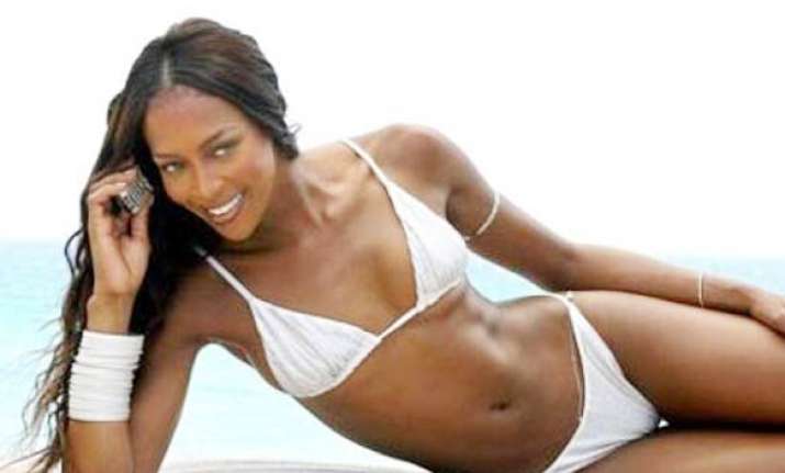 naomi campbell admits she was an active addict during her