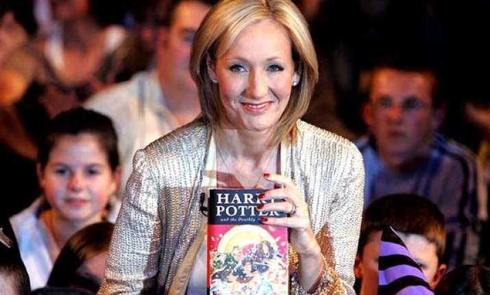 j k rowling to launch new harry potter short story for