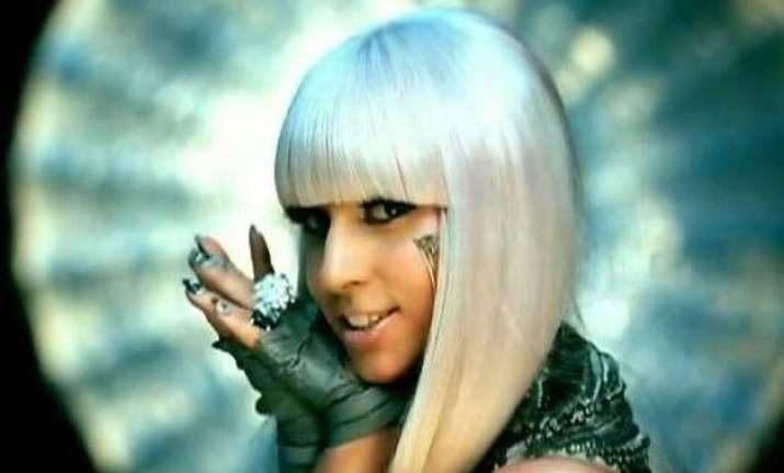 lady gaga bought shoes for 190 000 pounds