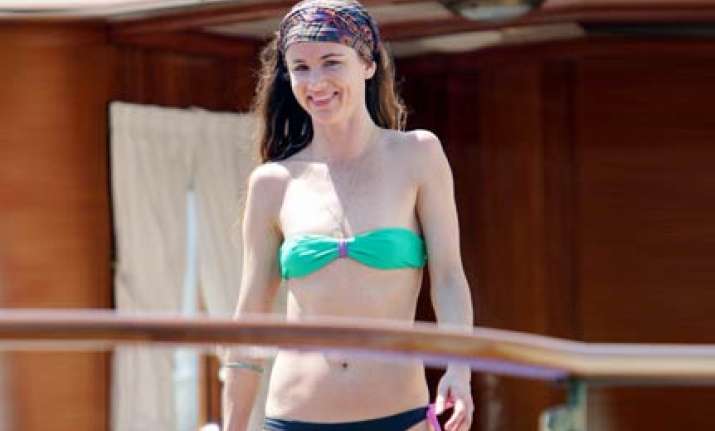 juliette lewis injured in hit and run