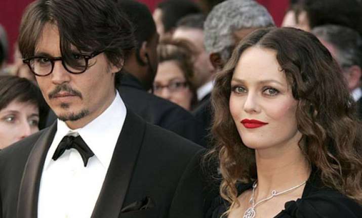 johnny depp has no weirdness with vanessa paradis