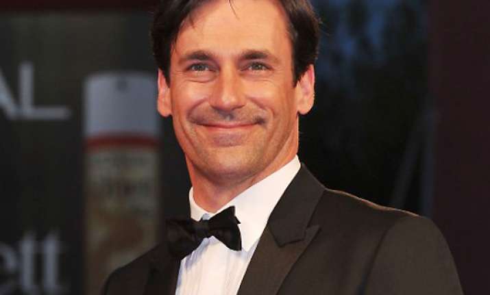 despicable me 2 and frozen makes jon hamm emotional