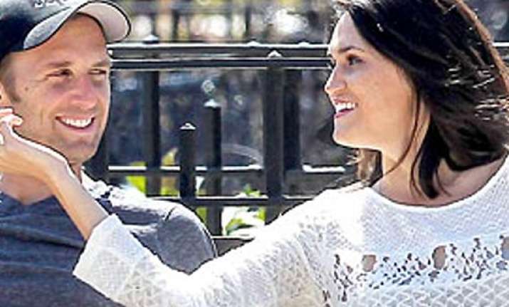 josh jessica lovey dovey even after split