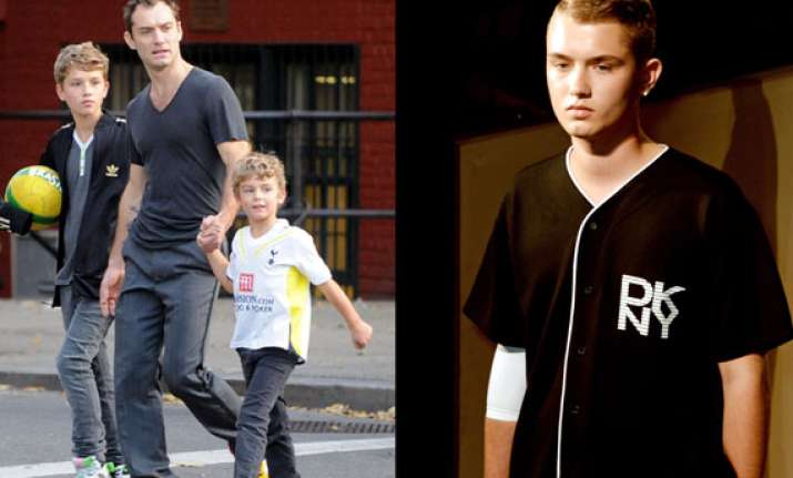 jude law s son makes catwalk debut