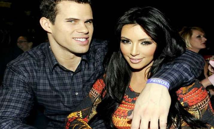 kardashian humphries to wed in evening ceremony