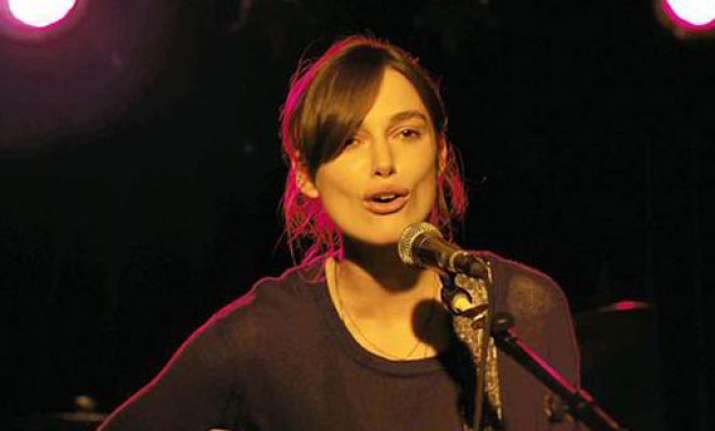 keira knightley s singing skill left co stars surprised