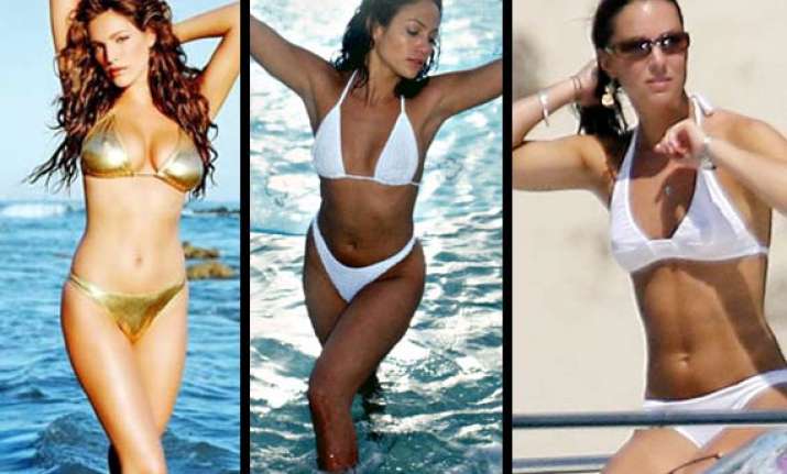 kelly brook beats jennifer lopez pippa to best bikini body