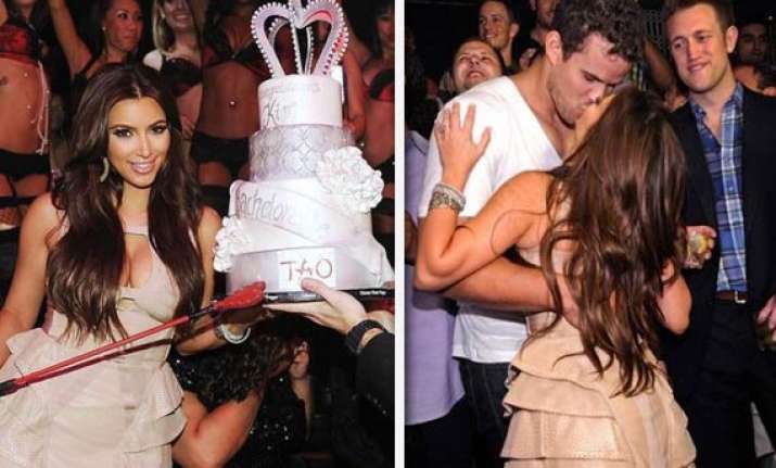 kim kardashian gatecrashes into fiance s bachelor party