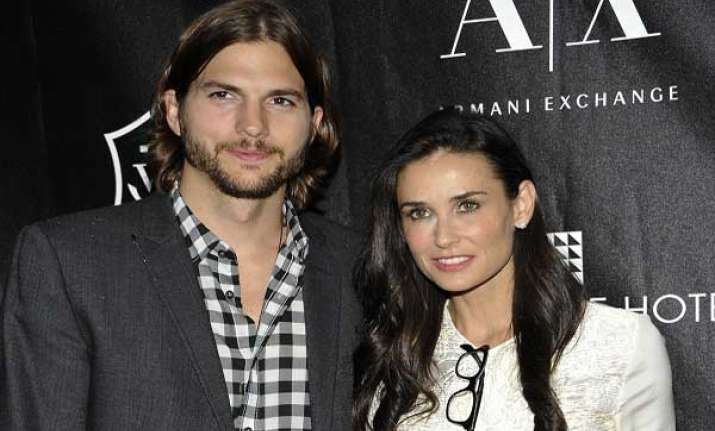 kutcher files for divorce from moore