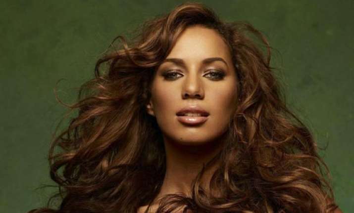 leona lewis compares beauty with game