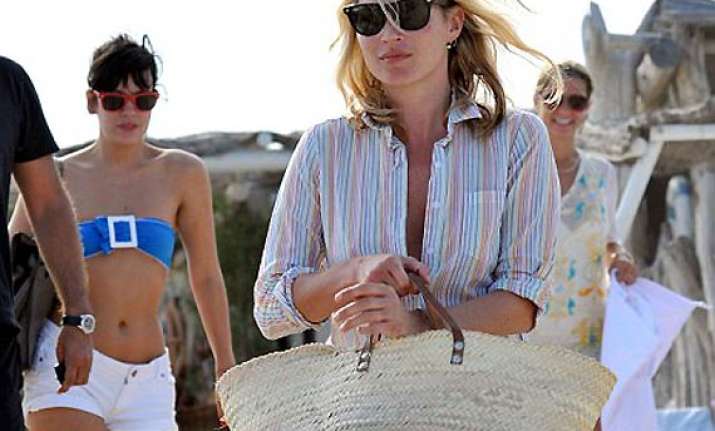 lily allen reunites with kate moss