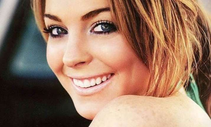 lindsay lohan plans to move to london