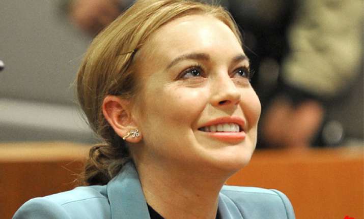 lohan gets freedom probation ends