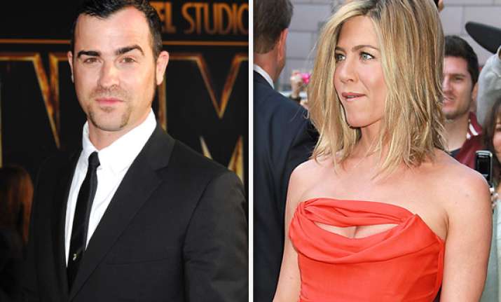 love is all around aniston
