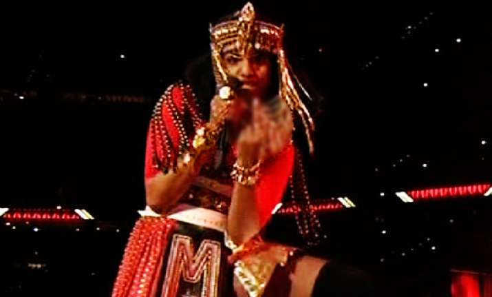 m.i.a adds an extension to madonna show