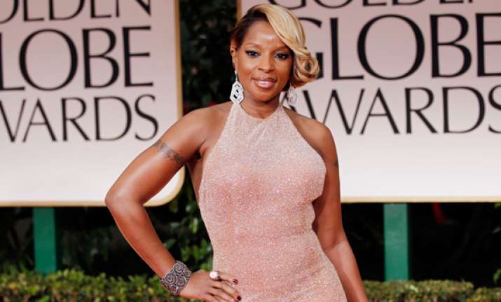 mary j. blige rocks at concert for charity