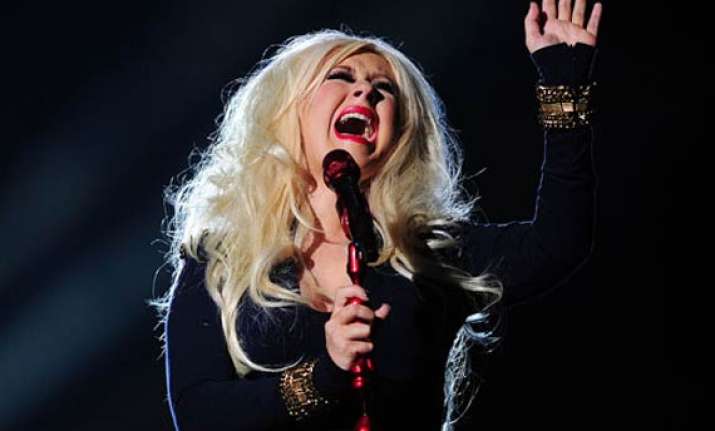 michael jackson tribute concert goes on despite problems