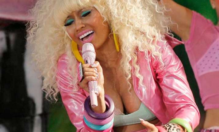 minaj s wardrobe malfunction on tv show