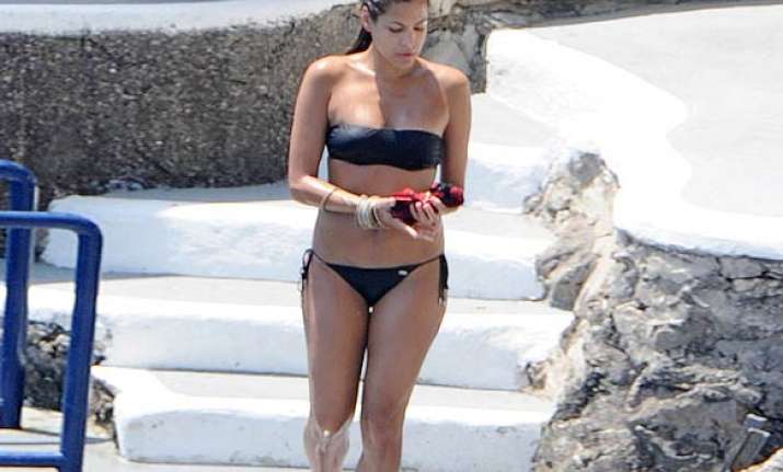 nude photos of eva mendes go missing