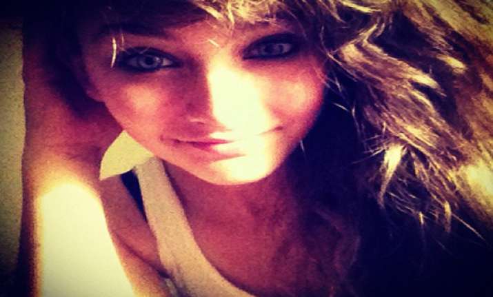 paris jackson heads to residential treatment centre