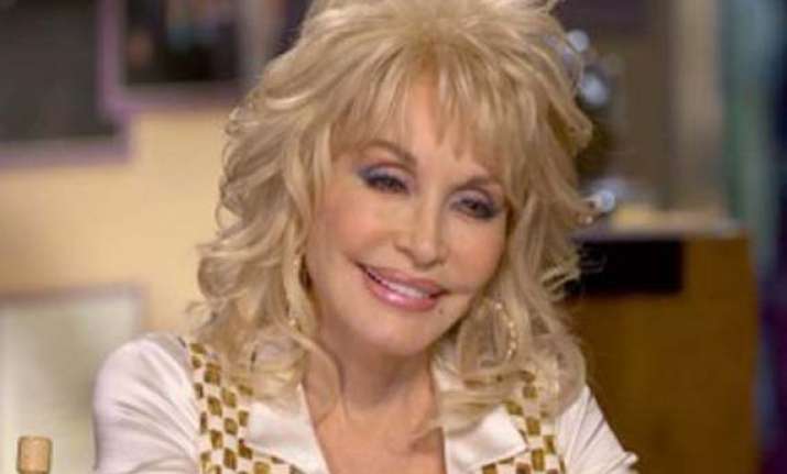 parton denies bisexual rumours