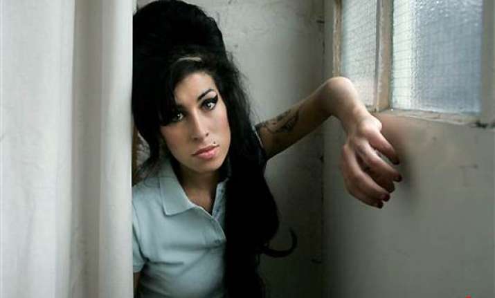 police singer amy winehouse dies at age 27