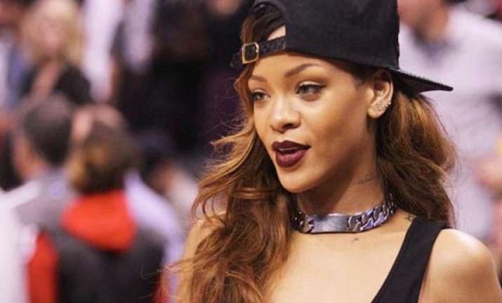 rihanna opens european tour in spain